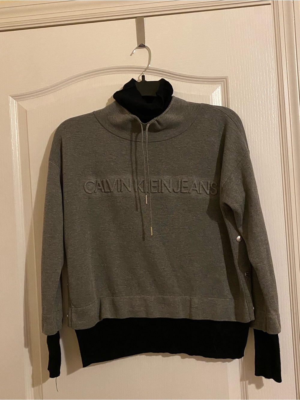 Vintage Calvin Klein drawstring mock neck layer-look sweater pullover size large